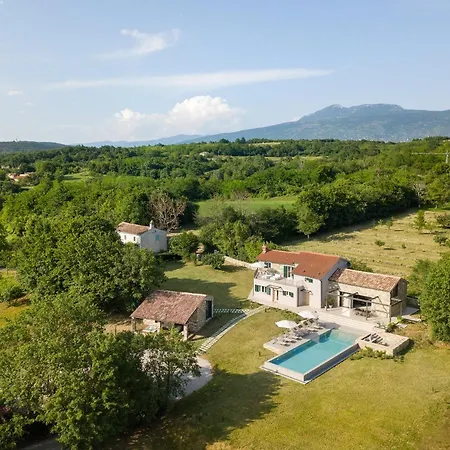 Stone House Baracchi *