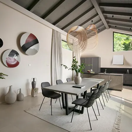 Stone House Baracchi Lanisce