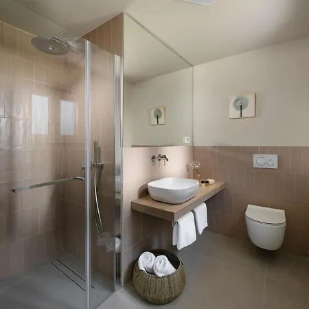 Stone House Baracchi *