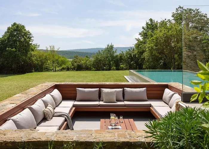 Stone House Baracchi *