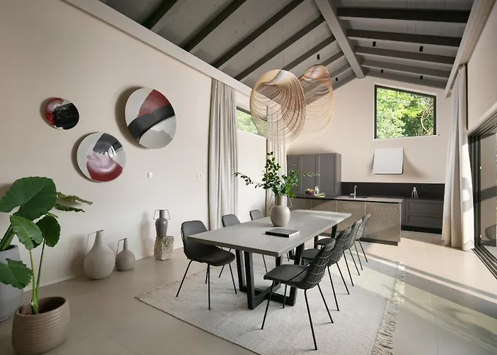 Stone House Baracchi Lanisce