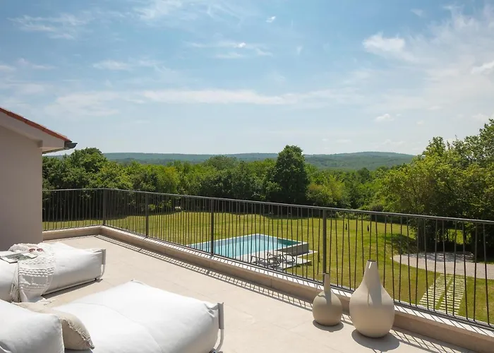 Stone House Baracchi Lanisce